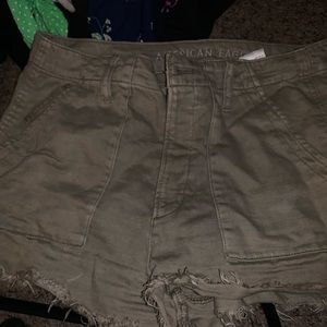 American eagle olive green shorts